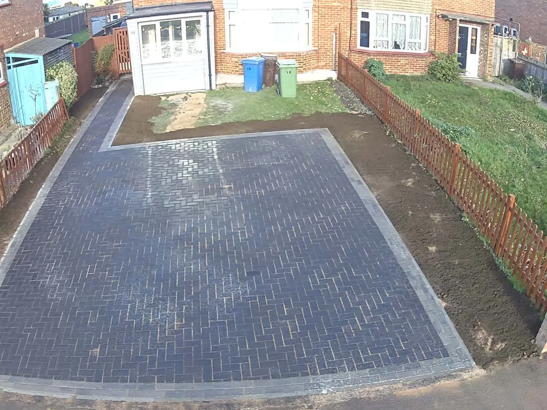 Block paved driveway with contrasting border by DJG Groundworks
